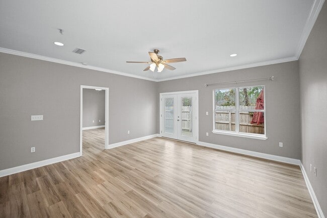 Building Photo - 2BR/2BA Townhome in Gulf Shores