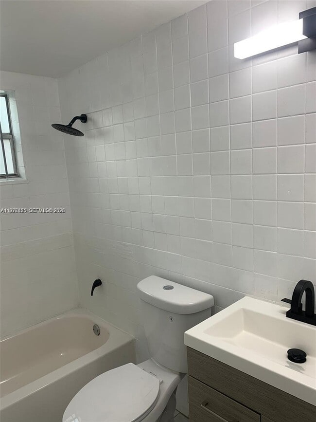 Building Photo - 8295 NE Miami Ct