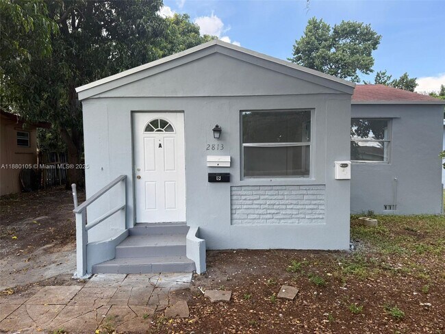 Building Photo - 2813 Dewey St