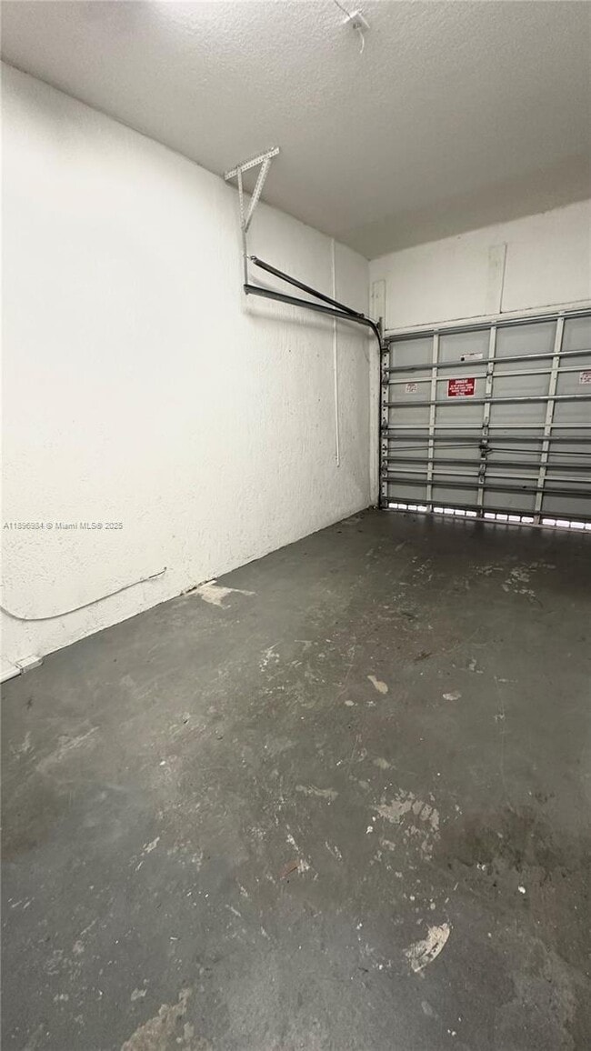 Building Photo - 4316 NW 113th Ct