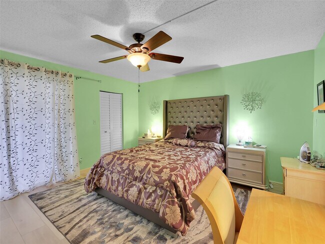 Building Photo - 3405 Bimini Ln