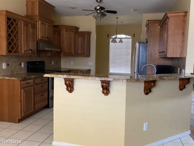 Building Photo - 4 br, 3 bath House - 3003 Onate Rd