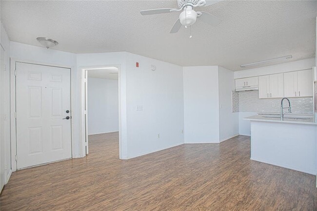 Building Photo - 2206 Antigua Pl