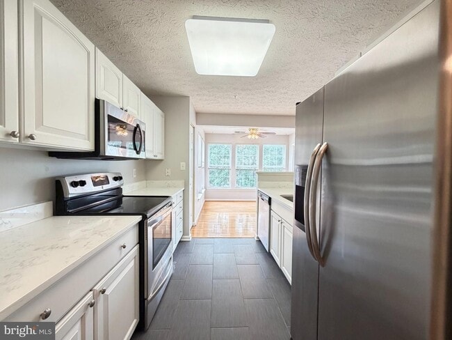 Building Photo - Beautiful 2BR/2BA Condo in Piney Orchard.