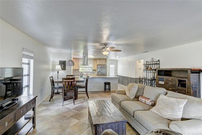 Building Photo - 2125 Pine Gardens Trail