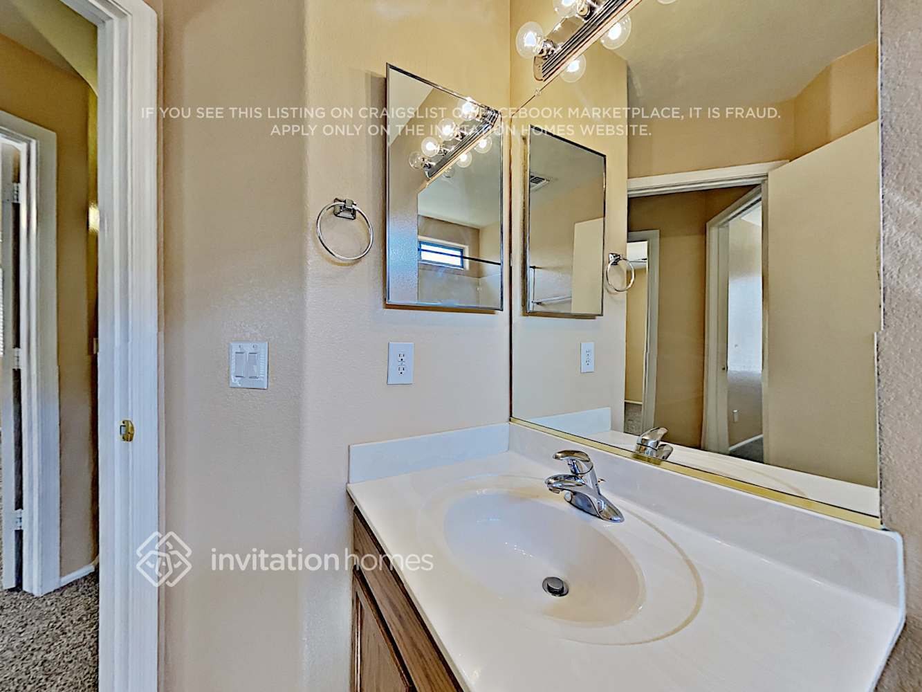 Building Photo - 1254 N 159th Ln
