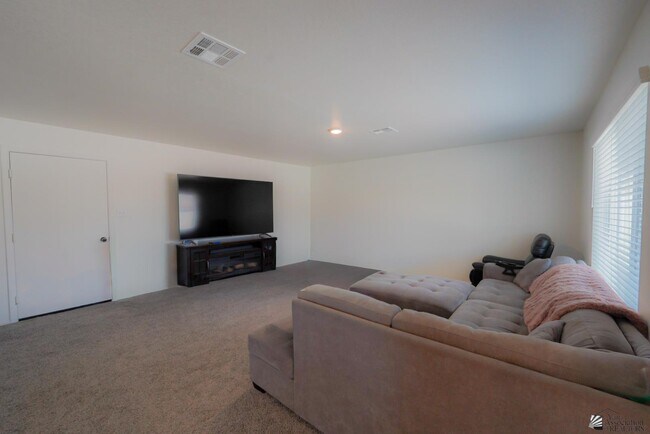 Building Photo - 7316 E 45th Pl