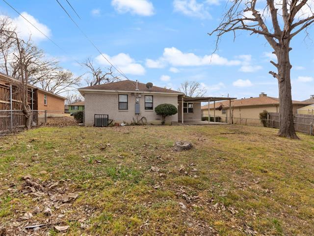 Building Photo - 2345 Dorrington Dr