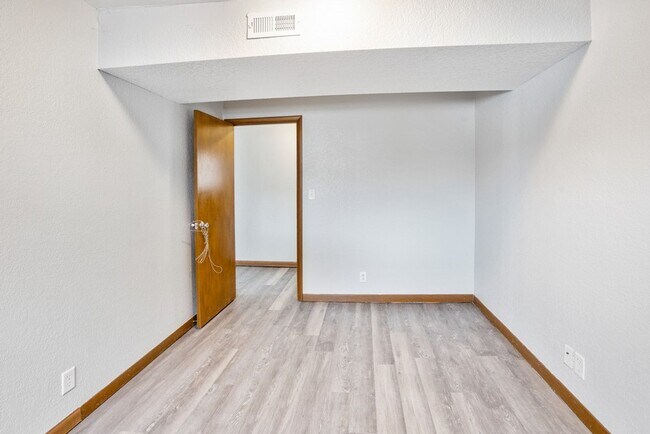 Building Photo - 809 Washington St