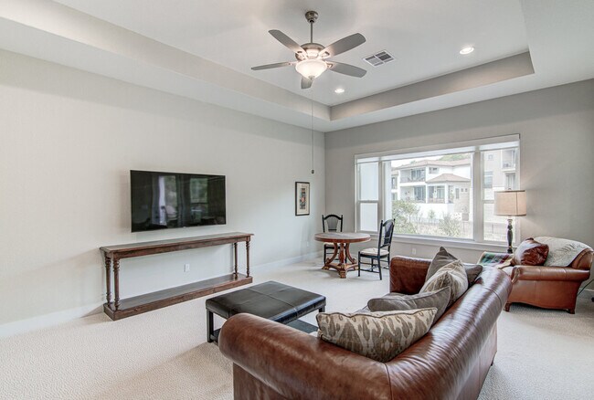 Building Photo - 107 Cascading Water Pl