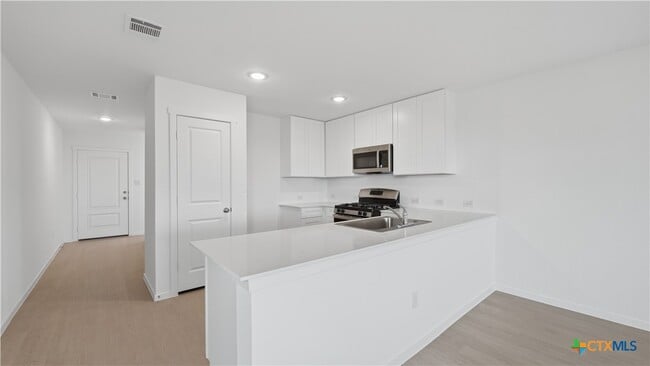 Building Photo - 1621 Pile Trl