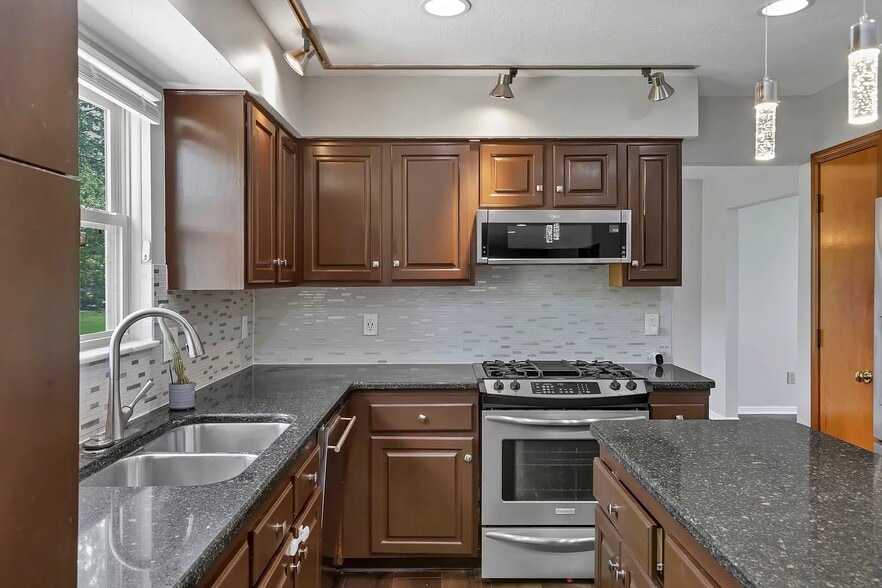Building Photo - 5532 Nash Pl