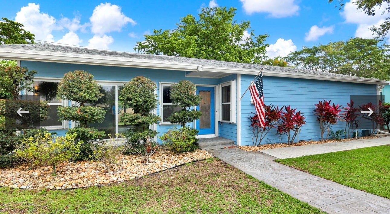 Building Photo - 4160 NE Breakwater Dr