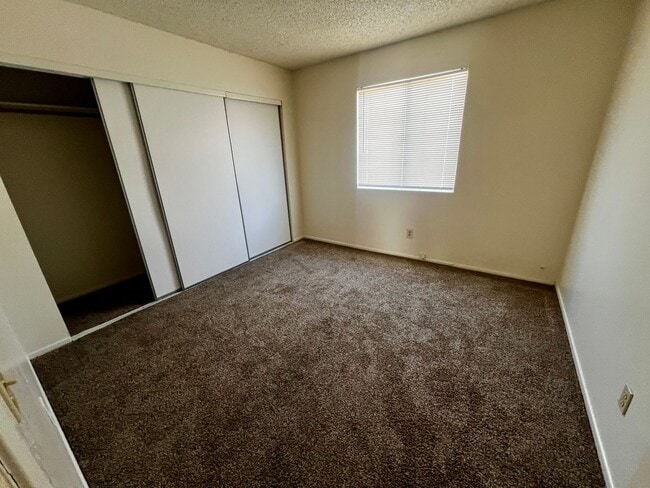 Building Photo - 73796 Cactus Dr