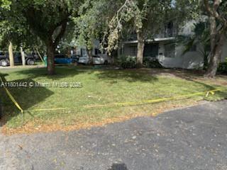 Building Photo - 4851 University Dr