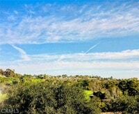 Building Photo - 30902 Club House Dr