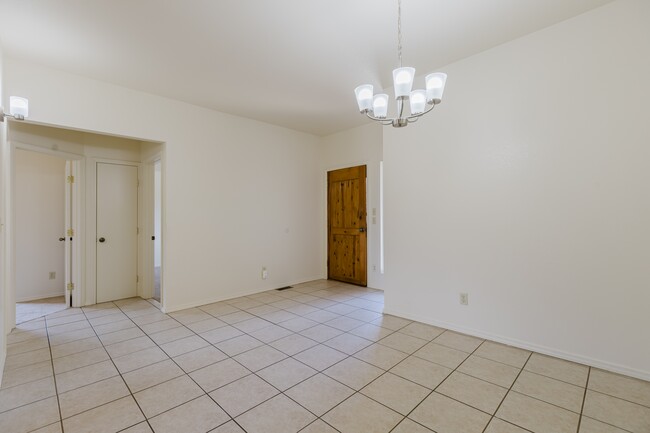 Building Photo - 3000 US-84