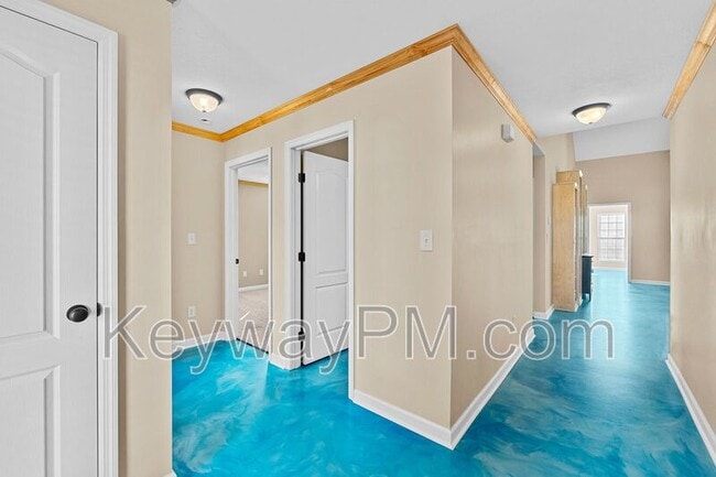 Building Photo - 811 Oshields Ct