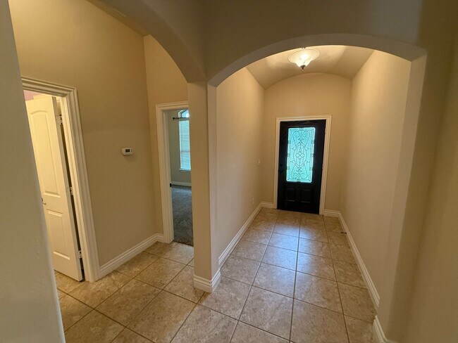 Building Photo - 3 bedroom + office  or 4th bedroom, storm shelter, neighborhood pond and walking track!