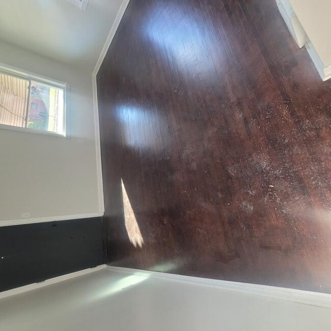 Building Photo - 13500 Crossburn Ave