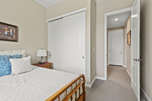 Building Photo - Immaculate single owner home in Natomas w/generous open layout
