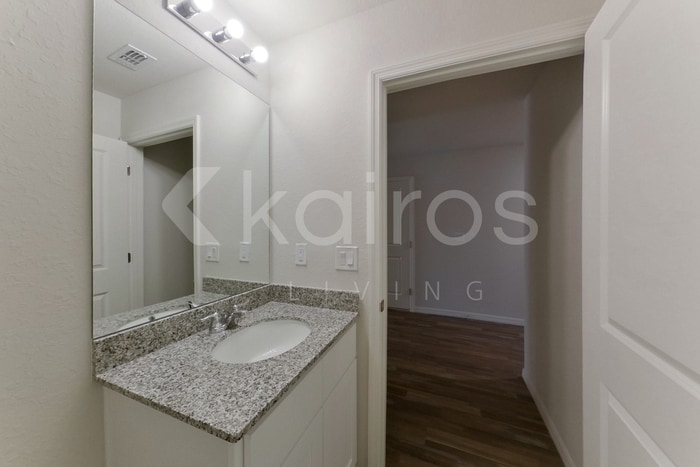 Building Photo - 3158 Alwood St
