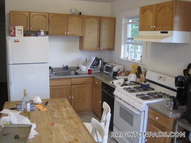 Building Photo - 345 Market St