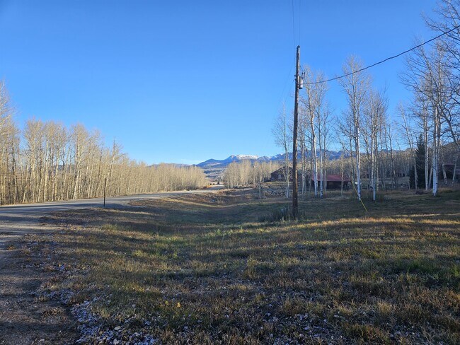 Building Photo - 2006 WY-352