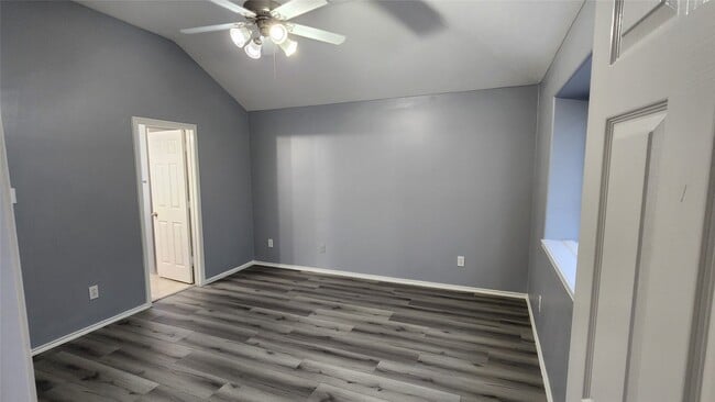 Building Photo - 14102 Fort Nelson Dr