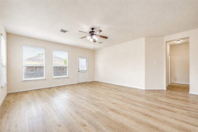 Building Photo - 7419 Sabinal Creek Dr