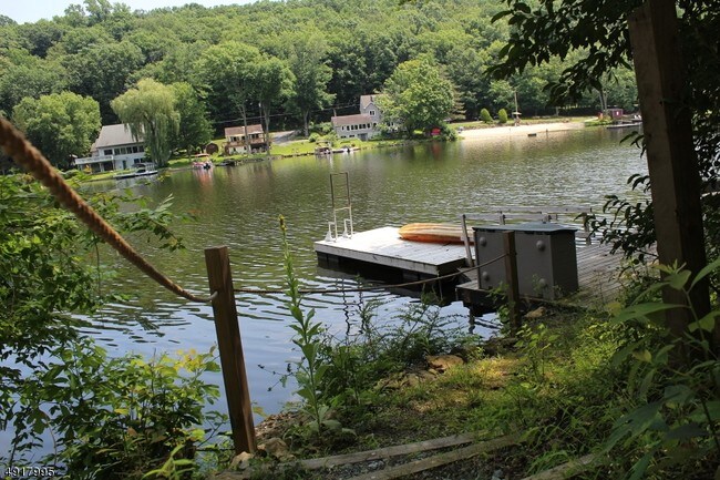 Building Photo - 920 Ridge Rd