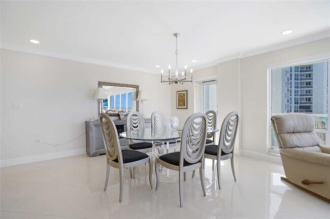 Building Photo - 3400 Galt Ocean Dr