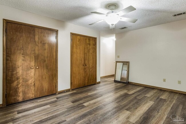 Building Photo - 6327 Heart Pine Dr