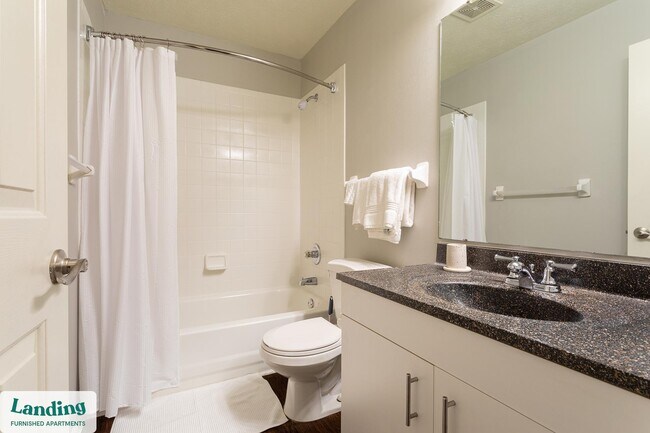 Building Photo - 206 Liberty St