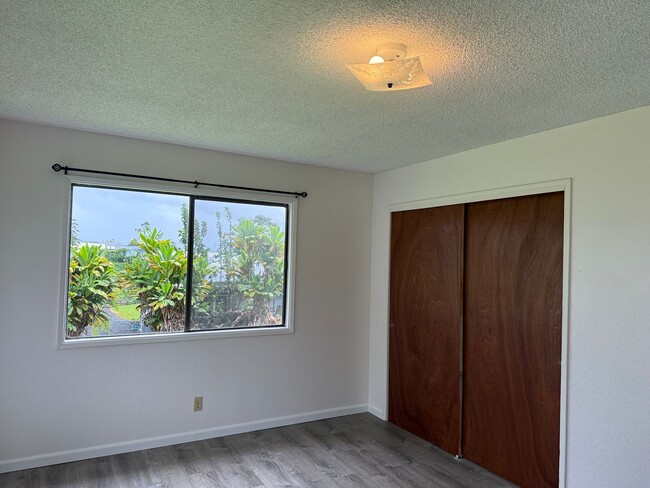 Building Photo - 610 Hoomalu Pl