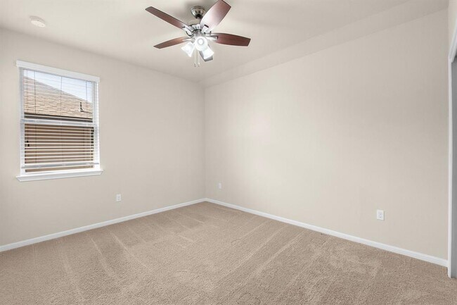 Building Photo - 2437 Lyla Ln