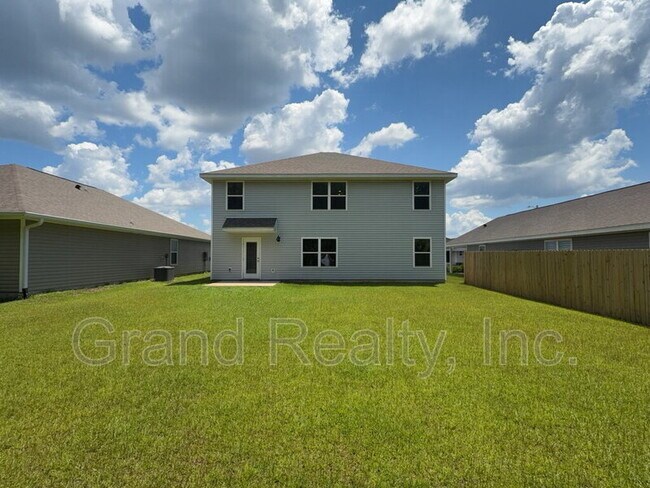 Building Photo - 5431 Peach Dr
