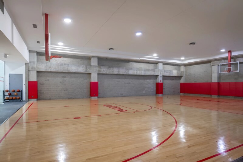 Building Photo - 235 E Illinois St