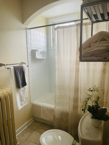 Building Photo - 763 Columbus Pky