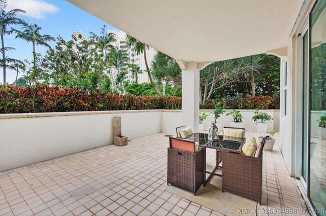 Building Photo - 3700 S Ocean Blvd