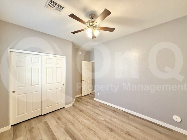 Building Photo - 3148 E Merlot St