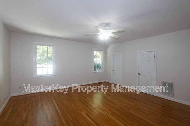Building Photo - 4924 Olde Millcrest Ct
