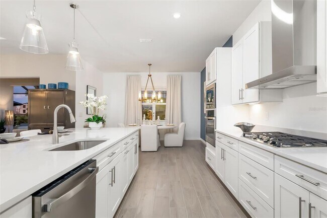 Building Photo - 5617 Lightning Whelk Ln