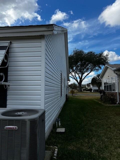 Building Photo - 731 Agua Way