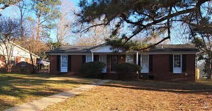 Building Photo - 4 Bedroom/ 1.5 Bath Brick Home for Rent in...