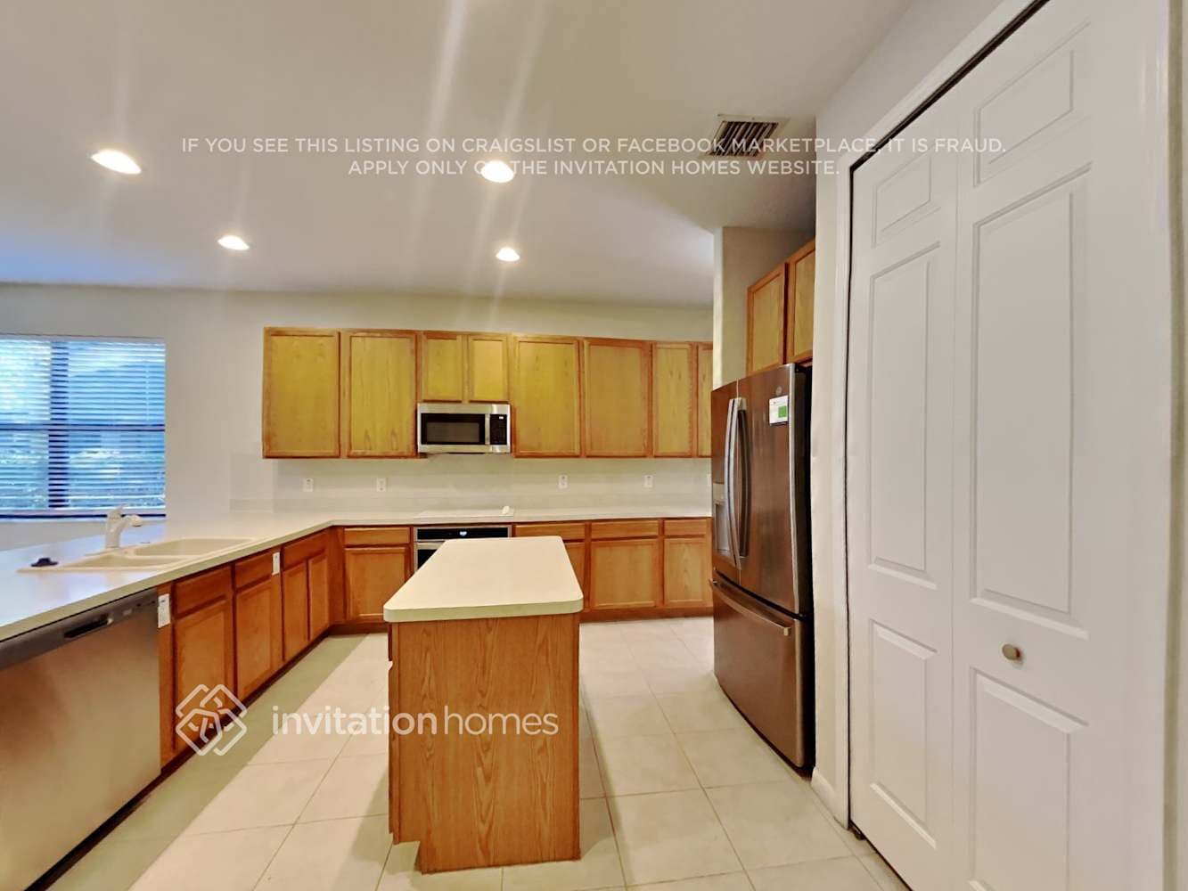 Building Photo - 20354 Chestnut Grove Dr