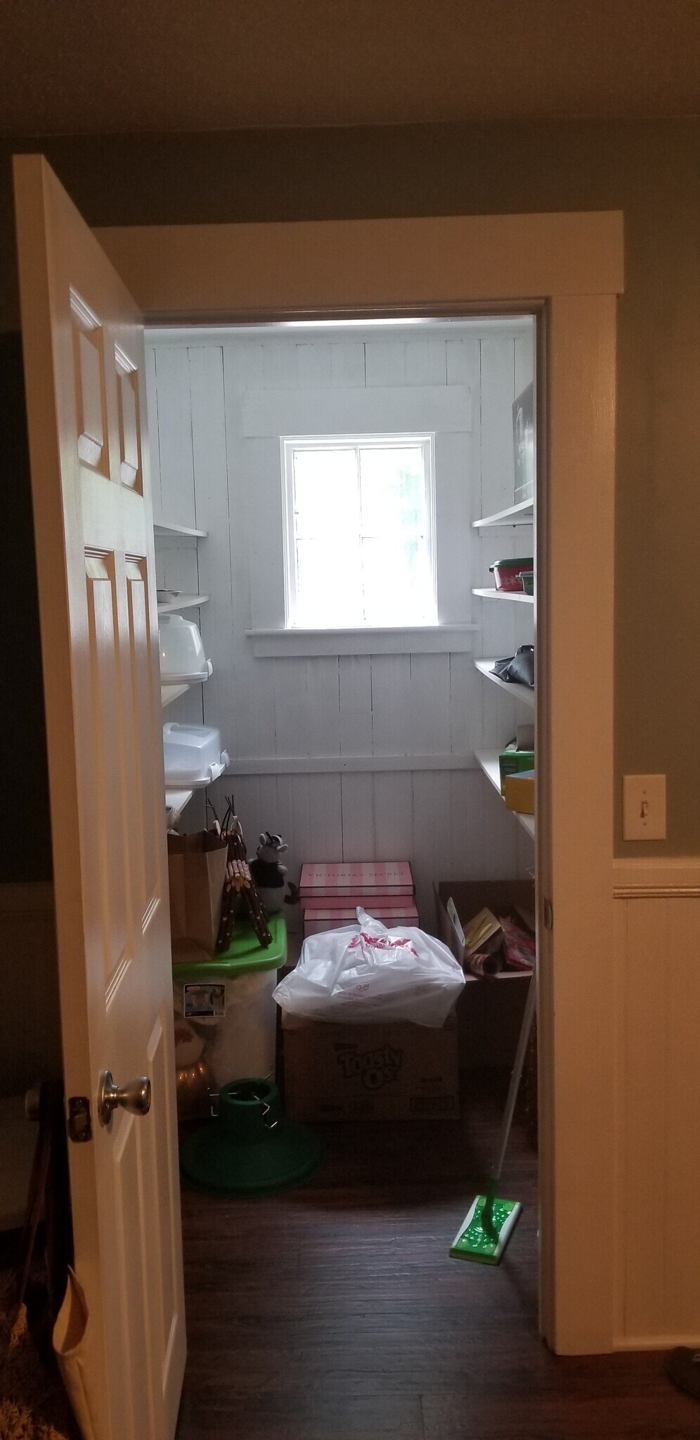 Pantry - 370 N State St