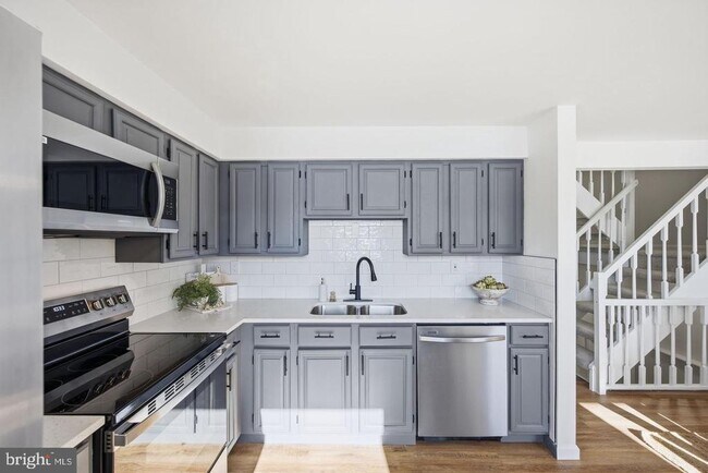 Building Photo - 6909 Doublebrand Ct
