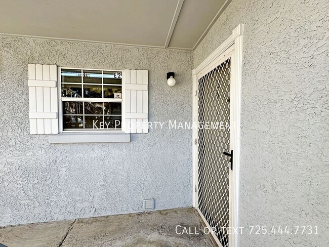 Building Photo - REMODELED 2 BEDROOM CONDO