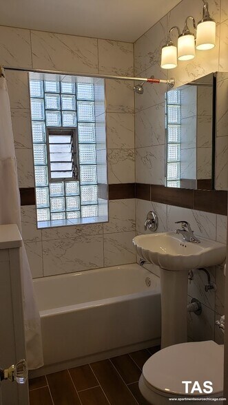 Building Photo - 4512 N Laporte Ave